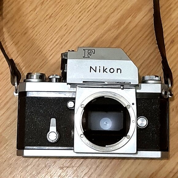 Nikon Other - Nikon F Camera Photomic 35mm Nippon Kogaku Tokyo SN 6750468